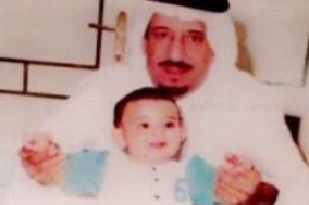 في ذكرى ميلاده... صورة نادرة لمحمد بن سلمان وهو طفل 