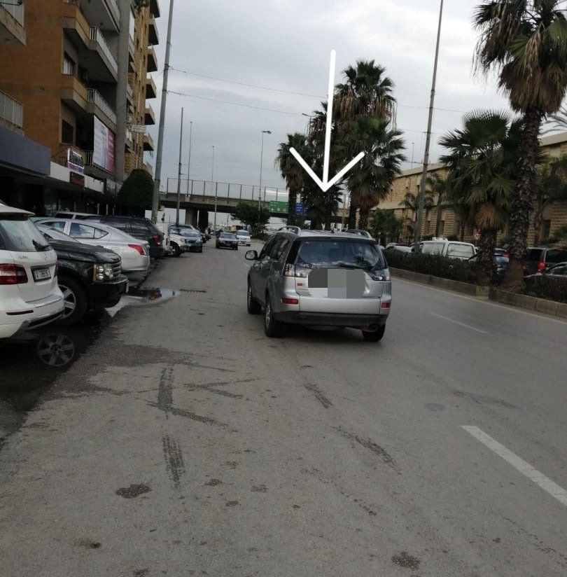 بالصور: حجز فانات مخالفة وتنظيم محاضر ضبط بسيارات  