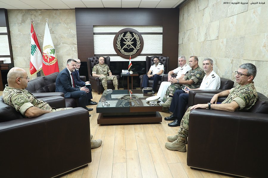نشاط قائد الجيش