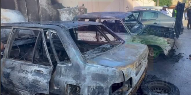 بالصورة: مقتل شخص جراء إنفجار عبوة ناسفة بسيارته في المزة بالصورة: مقتل شخص جراء إنفجار عبوة ناسفة بسيارته في المزة