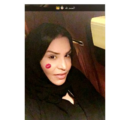 صور صادمة.. أحلام تتحجب وتخرج بدون مكياج