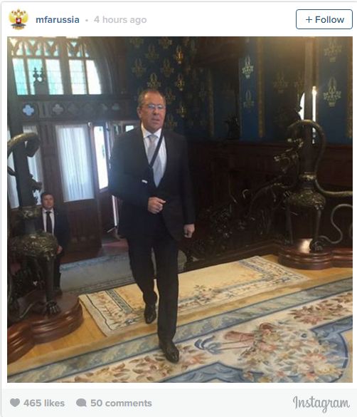 لافروف أصيب أثناء اللعب بكرة القدم