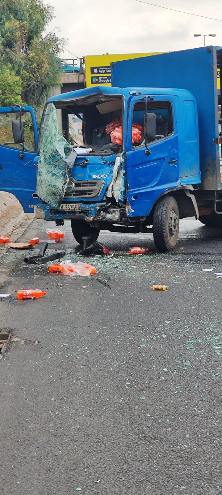 بالفيديو والصور: جرحى إثر اصطدام بين شاحنة وباص يقلُّ عسكريين