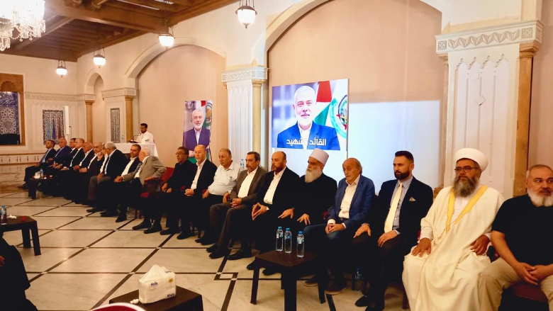 مُعزياً بهنية... جنبلاط: طريق فلسطين رسمها الشهيد كمال جنبلاط (صور)